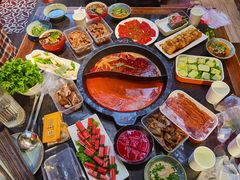 -三个四川人火锅(华联商厦店)