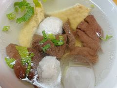 -松树干拌面店