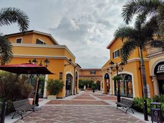 -佛罗伦萨小镇广佛名品奥特莱斯(疏港路店)