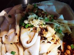 卷粉-阿婉贵州苗家酸汤鱼(梅林店)