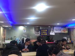 -清真·玛丽亚新疆菜主题餐厅(浙江中路店)