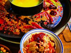 -卤校长重庆火锅(银泰城店)