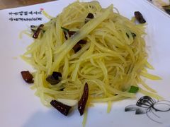 酸辣土豆丝-川渝美食家常菜(北四环中路店)