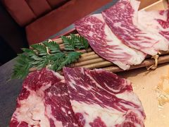 -铭牛烧肉·和牛海鲜自助(高新月牙湖店)