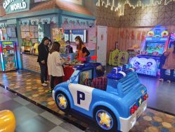 -卡通尼乐园(绿地缤纷城店)