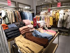 -URBAN REVIVO(北京斯普瑞斯奥特莱斯店)