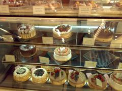 橱窗里的蛋糕-老佛爷饼店