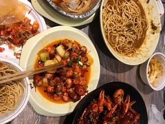 -巴厘龙虾·榜首油焖大虾(音乐学院·沿江酒馆店)