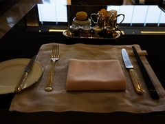 餐具摆设-王府半岛酒店·大堂茶座