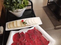 -龙记斑鱼火锅鲜切牛肉自助(红山路店)