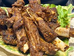 烤羊排-九寨沟特色牦牛肉汤锅