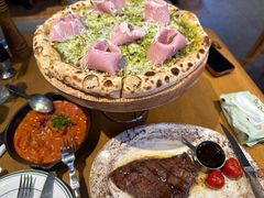 招牌罗勒开心果披萨-Grande A'moo(上海万象城店)