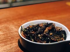 黑不溜秋鸡爪-吉·拾串烧烤专门店(领show天地店)