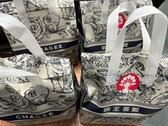 -霸王茶姬(东方新天地店)