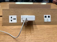 -Apple零售店(华贸购物中心店)