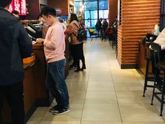 -星巴克(上海虹桥新天地二店)
