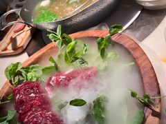 -左庭右院鲜牛肉火锅(浦江欢乐颂店)