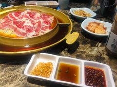 A级太阳卷-猪啊牛呀羊啊铜盘烤肉(正大广场店)
