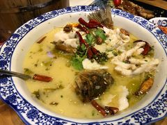 酸菜鱼-胡桃里音乐酒馆(白云五号T5 MALL店)
