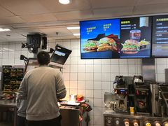 -麦当劳(杨高南路店)