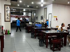 -牛一嘴·兰州牛肉面·大盘鸡(财富中心店)