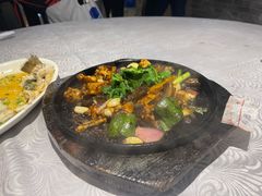 铁板田鸡啫黄鳝-粤·向群饭店(龙津东路总店)