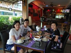 -Pakwan Restaurant & Bar