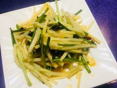 -自贡盐帮菜·玩辣餐厅(樱花园西街店)