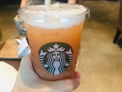 -星巴克臻选(广州高德置地秋广场店)