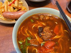 -亮亮面馆(经六路店)