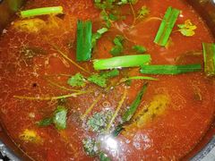 -野山舂·贵州现舂酸汤牛肉(民生路店)