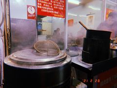 -无名氏宵夜小摊(祝家三姐妹馄饨店)