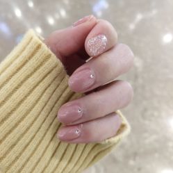 -UGIRL有个美甲
