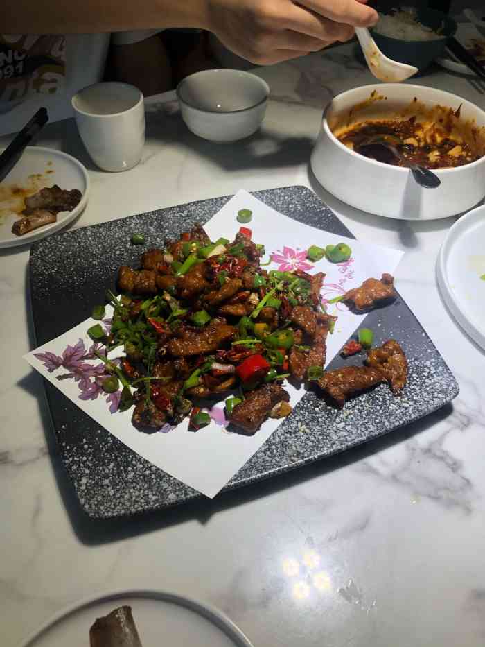 寻味小馆(政七街店)-"环境很好,菜品也不错,更重要的是服务好,.