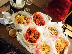 -沪小胖小龙虾(淮海中路旗舰店)