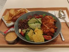 香煎鸡扒沙拉-池奈·咖喱蛋包饭(熙地港店)