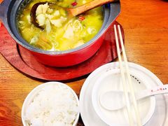 -周鱼小馆石锅酸菜鱼(活力汇店)