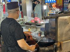 -红帽子炒饭(南关民族风味一条街店)