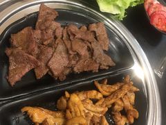 -满都拉碳火烤肉(文苑路店)