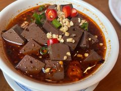 土冒血旺-炉小二铜锅牛蛙•川湘菜(三里屯店)