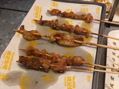 -威记烧嘢·南宁烧烤·超级生牛(绿地店)