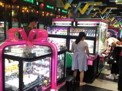 -反斗乐园π·电玩·高空拓展·蹦床(龙华天虹店)