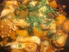 -山河屯铁锅炖(哈西站店)