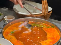 -野山舂·贵州现舂酸汤牛肉(民生路店)