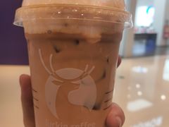 珞珈樱花拿铁-瑞幸咖啡(泉州中骏世界城金街店)