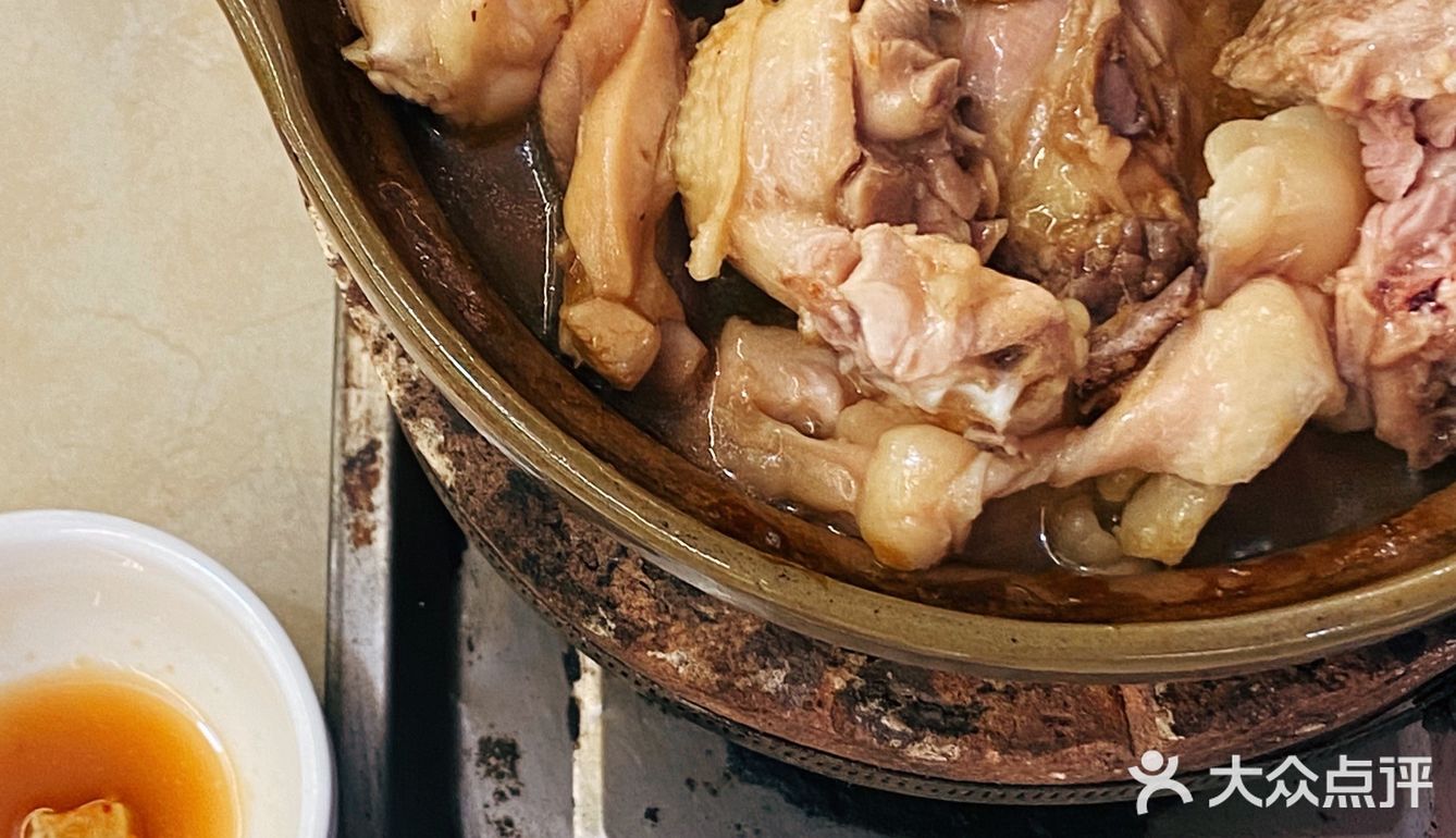 清远热菜榜首位❗️当地人推荐的天桥底餐馆•天桥底鸡煲🐔