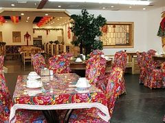 大堂-悦府东北私房菜·饺子王·铁锅炖(长白山万达店)