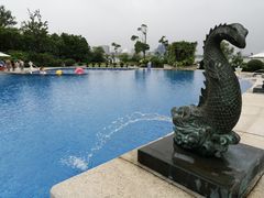 -上海滴水湖皇冠假日酒店