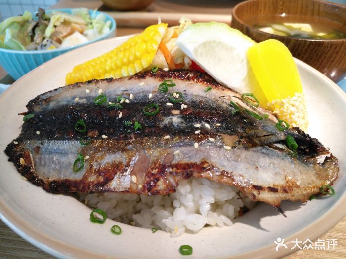 明日家庭料理(珠江新城店)香煎秋刀鱼饭图片 - 第8张