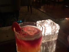 -LONG BAR 廊吧(外滩华尔道夫酒店)